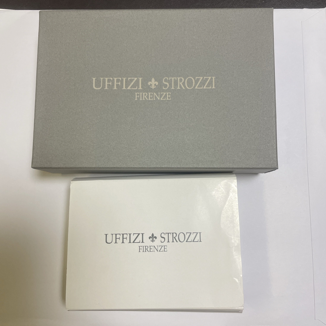 UFFIZISTROZZIMaiSenza "GIGI" ミニ万年筆専用ケース付 インテリア/住まい/日用品の文房具(ペン/マーカー)の商品写真