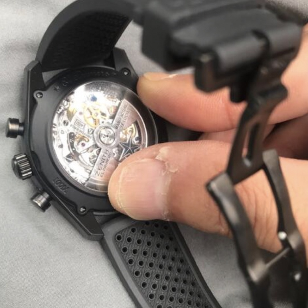 ZENITH(ゼニス)のゼニス　クロノマスター　ほぼ新品 メンズの時計(腕時計(アナログ))の商品写真