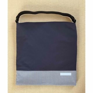 防災頭巾カバー　座布団型　ハンドメイド(外出用品)