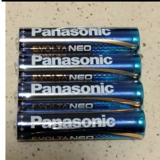 パナソニック(Panasonic)のパナソニックエボルタNEO　単4  アルカリ乾電池　4本セット(その他)