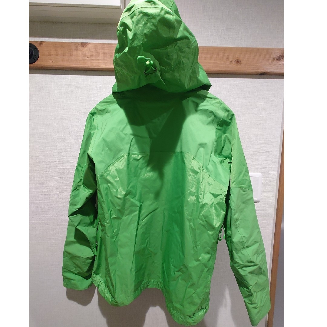 patagonia(パタゴニア)のパタゴニア　マウンテンパーカー メンズのジャケット/アウター(マウンテンパーカー)の商品写真