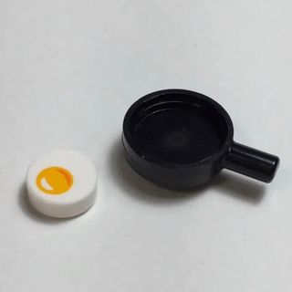 レゴ(Lego)のLEGO  レゴ　黒いフライパンと1x1目玉焼き柄プリントタイル(知育玩具)