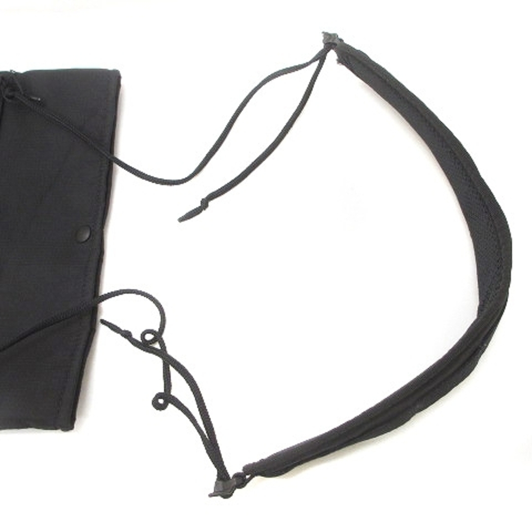 MONCLER(モンクレール)のモンクレール ×フラグメント ショルダーバッグ サコッシュ 22AW 黒 メンズのバッグ(ショルダーバッグ)の商品写真