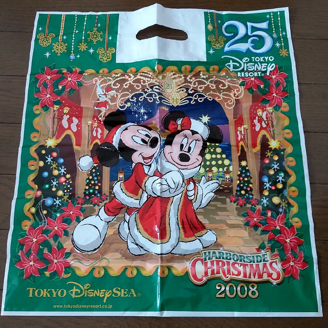 Disney(ディズニー)の東京ディズニーリゾート　25周年　クリスマスバージョン　2008 ショッピング袋 レディースのバッグ(ショップ袋)の商品写真