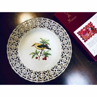 マイセン(MEISSEN)のマイセン　透かし彫り　レース金縁　花鳥絵　30cm ヴィクトリアプレート(陶芸)