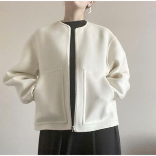 ドゥロワー(Drawer)のローヘン　lohen リバーZIP ブルゾンコート　コート　美品　ホワイト(ノーカラージャケット)