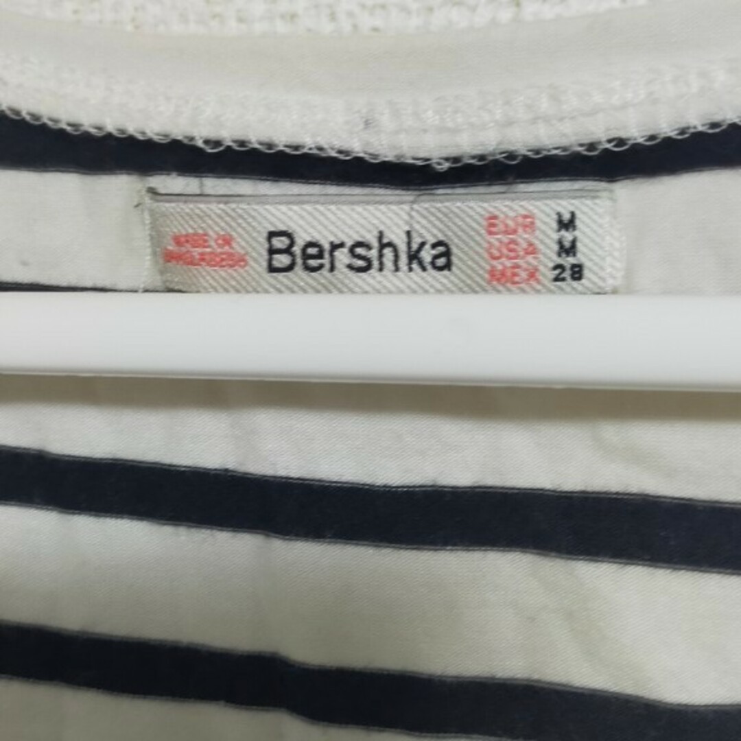 Bershka(ベルシュカ)のベルシュカ ボーダー シャツ Mサイズ 半袖 レディースのトップス(Tシャツ(半袖/袖なし))の商品写真