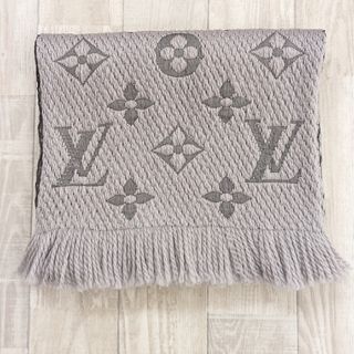 ルイヴィトン(LOUIS VUITTON)の【Louis Vuitton】ロゴマフラー 　グレー(マフラー/ショール)