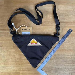 ケルティ(KELTY)のKELTY ケルティ 三角ポシェット①新品タグ付(ショルダーバッグ)