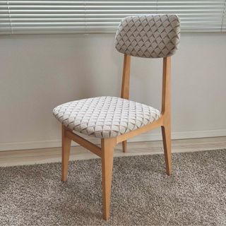 イデー(IDEE)の【直接引取り限定】新品・未使用　LOOMIS CHAIR  ベージュ(ダイニングチェア)