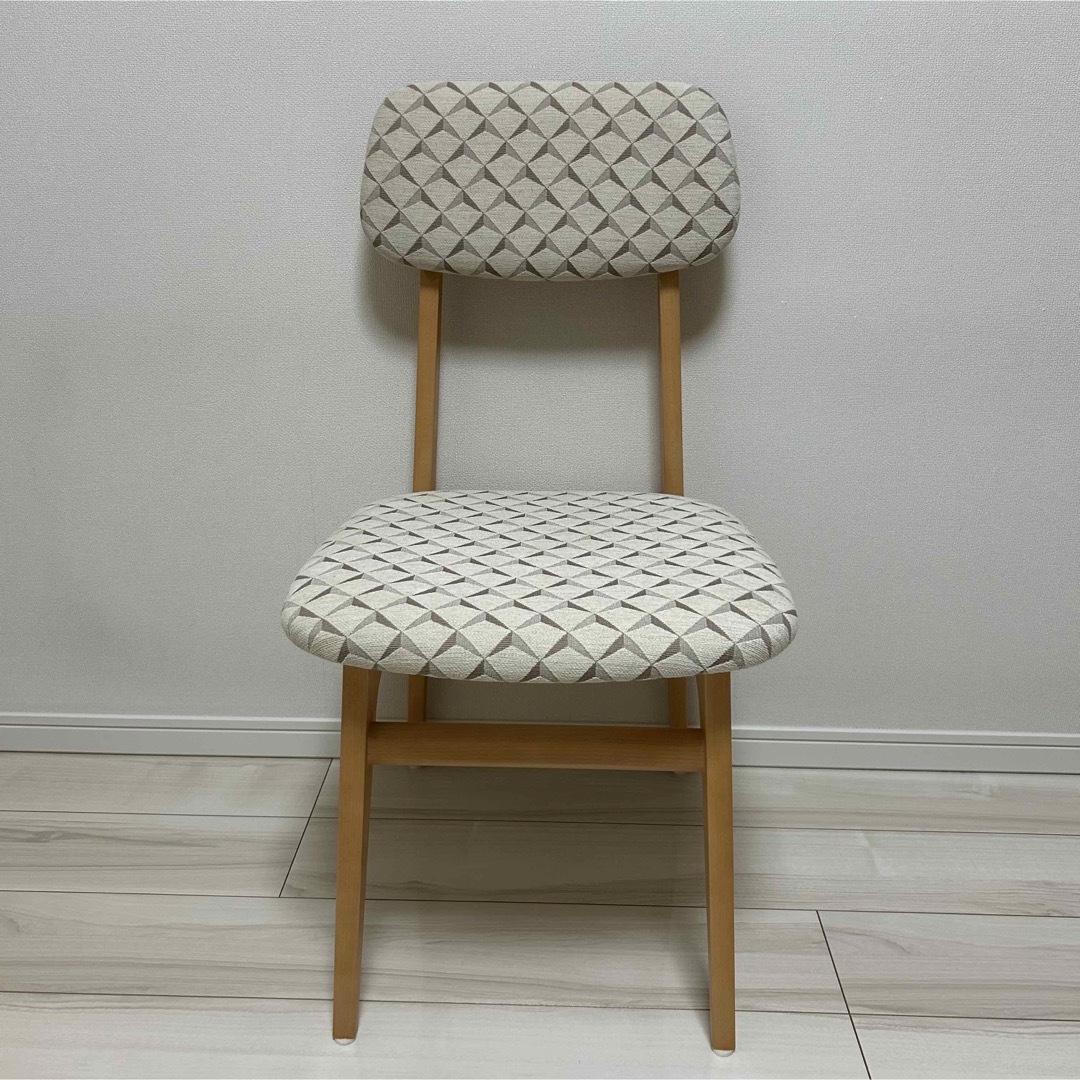 IDEE(イデー)の【送料込み】新品・未使用　LOOMIS CHAIR  ベージュ インテリア/住まい/日用品の椅子/チェア(ダイニングチェア)の商品写真