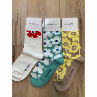 マリメッコ(marimekko)の年末セール実施中marimekko マリメッコソックス【3足セット】(ソックス)