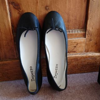 レペット(repetto)の3/3まで春の気まぐれお値下け中♥新品裏張り済、レペット、ブラック39(バレエシューズ)