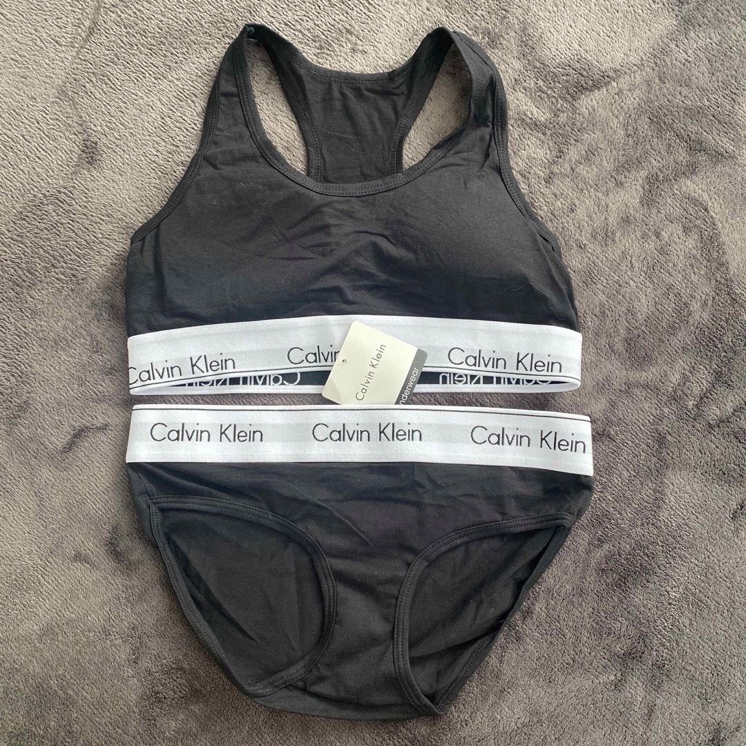 Calvin Klein(カルバンクライン)のカルバンクラインブラセット レディースの下着/アンダーウェア(ブラ&ショーツセット)の商品写真