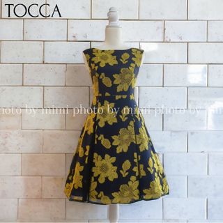 ひざ丈ワンピース極 美品 TOCCA  刺繍 ワンピース 00 宝塚歌劇 クリスマス 秋 冬