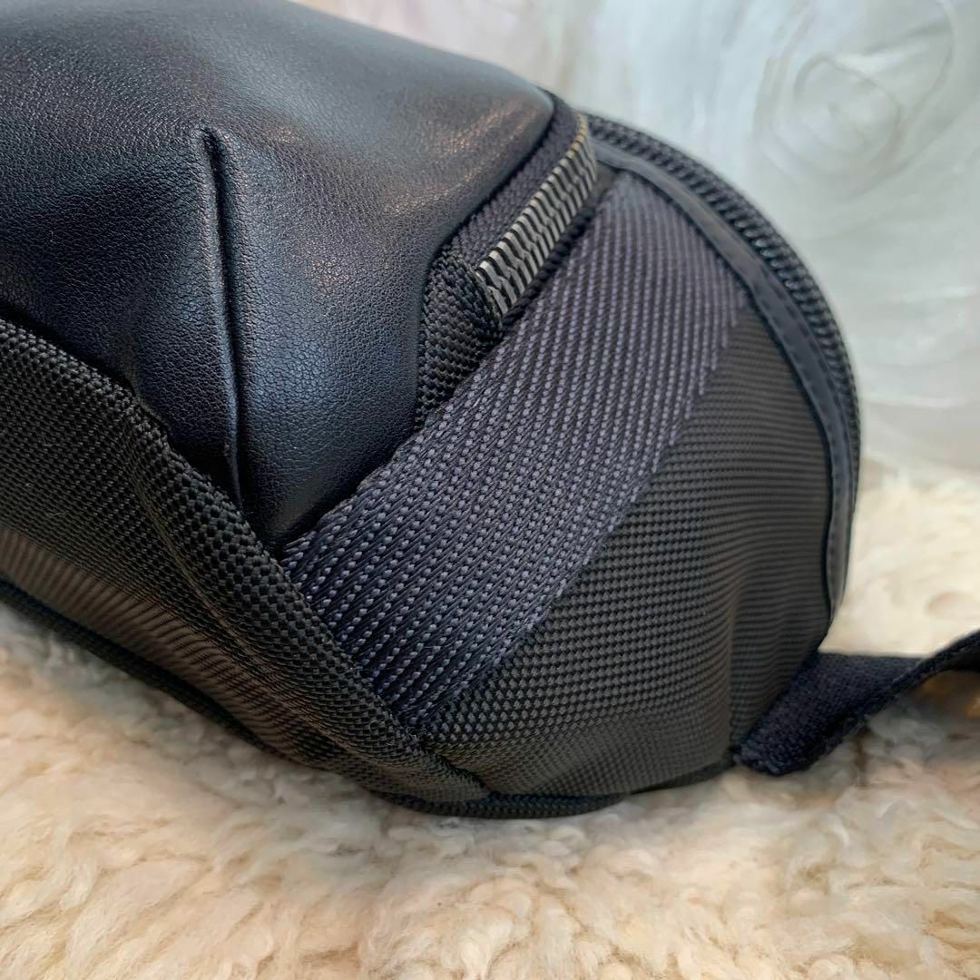 TUMI(トゥミ)の☆美品☆TUMI アルファブラボー ウエストポーチ ボディバッグ ブラック メンズのバッグ(ウエストポーチ)の商品写真