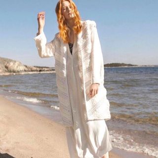 バイマレーネビルガー(BY MALENE BIRGER)の新品 バイマレーネビルガー  ロング ニット ジレ アイボリー 11万円(ニット/セーター)