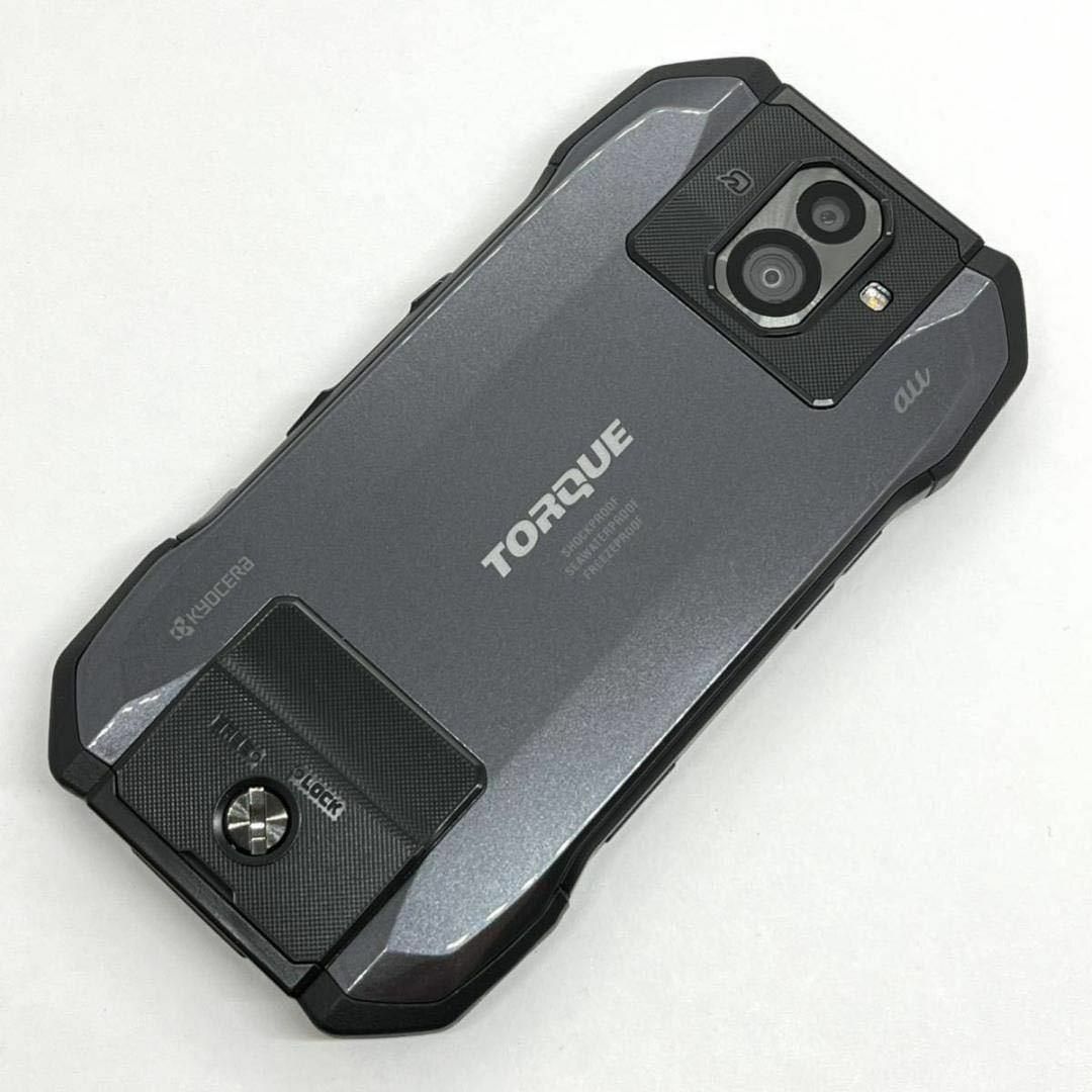 京セラ(キョウセラ)の美品 TORQUE G04 KYV46 ブラック au SIMロック解除済み ㊼ スマホ/家電/カメラのスマートフォン/携帯電話(スマートフォン本体)の商品写真