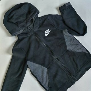 ナイキ(NIKE)のNIKE★ジュニアスウェットパーカ★160★即購入OK‼(その他)