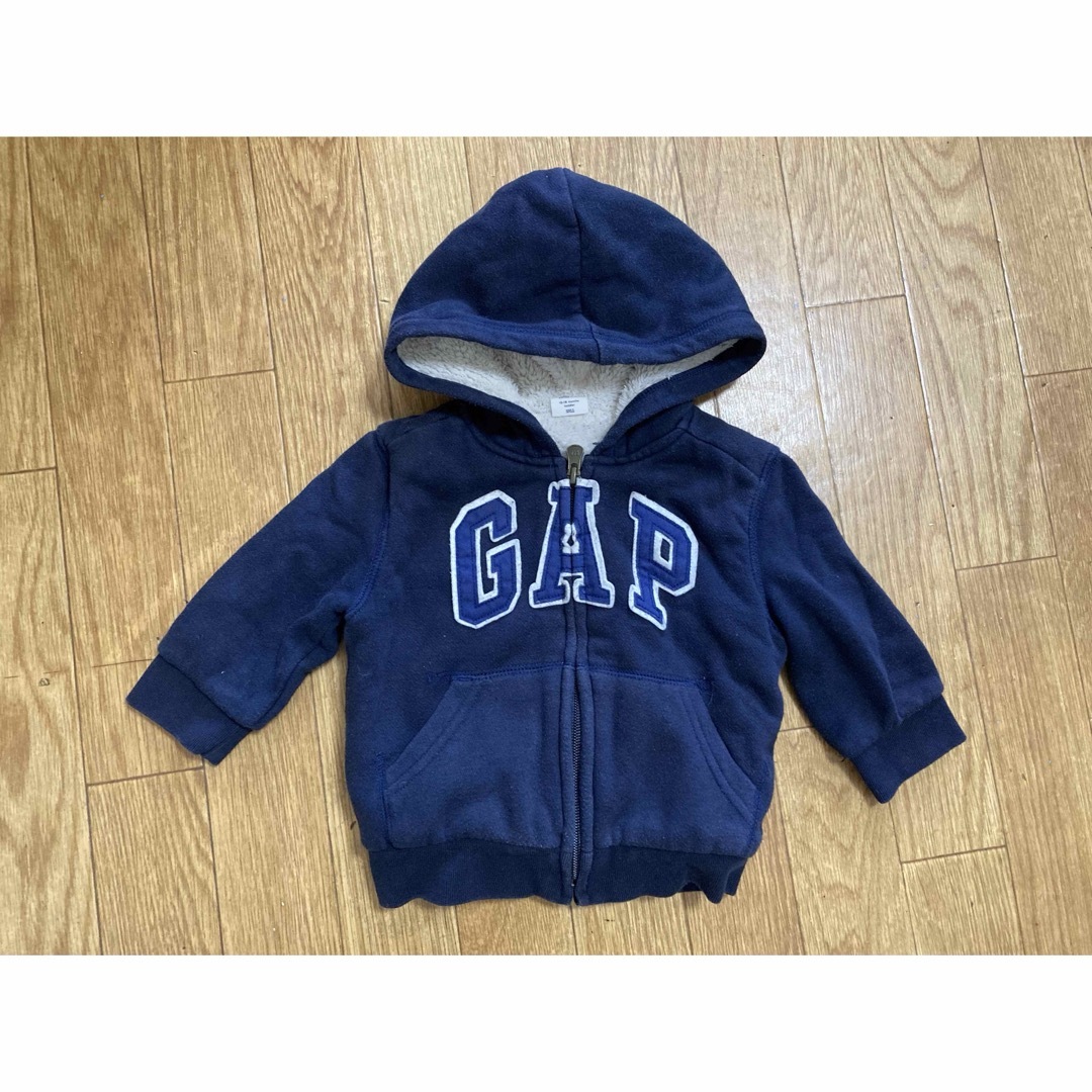 babyGAP(ベビーギャップ)のbaby GAP パーカー　裏ボア　裏起毛　80 青　ネイビー キッズ/ベビー/マタニティのベビー服(~85cm)(ジャケット/コート)の商品写真