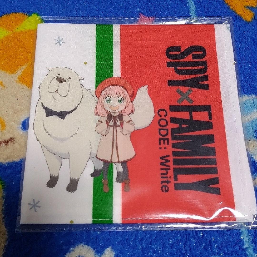 スパイファミリー ハンカチ アーニャ２枚セット エンタメ/ホビーのアニメグッズ(タオル)の商品写真