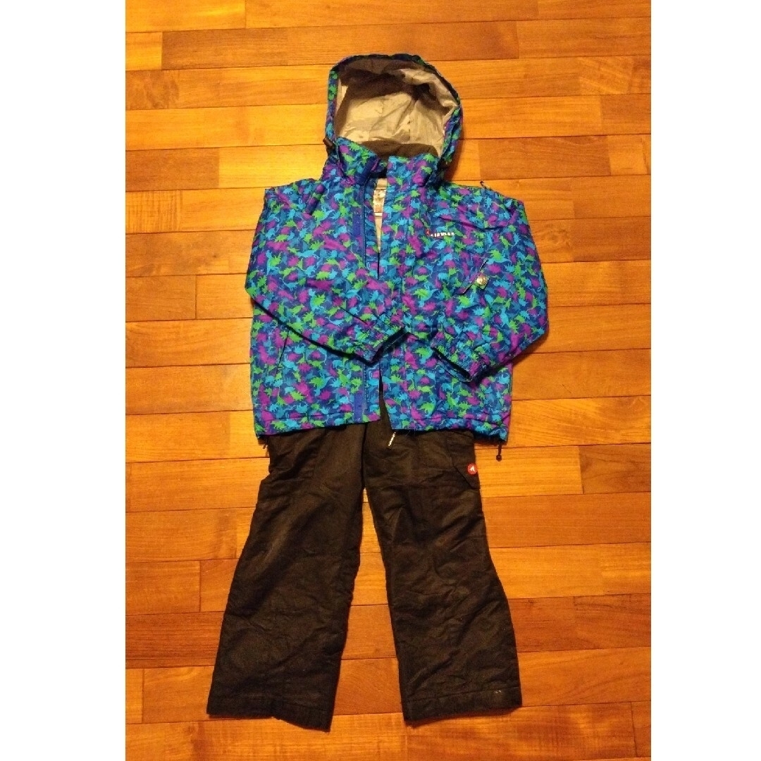 AIRWALK(エアウォーク)のスキーウェア　上下　130 AIRWALK キッズ/ベビー/マタニティのキッズ服男の子用(90cm~)(その他)の商品写真