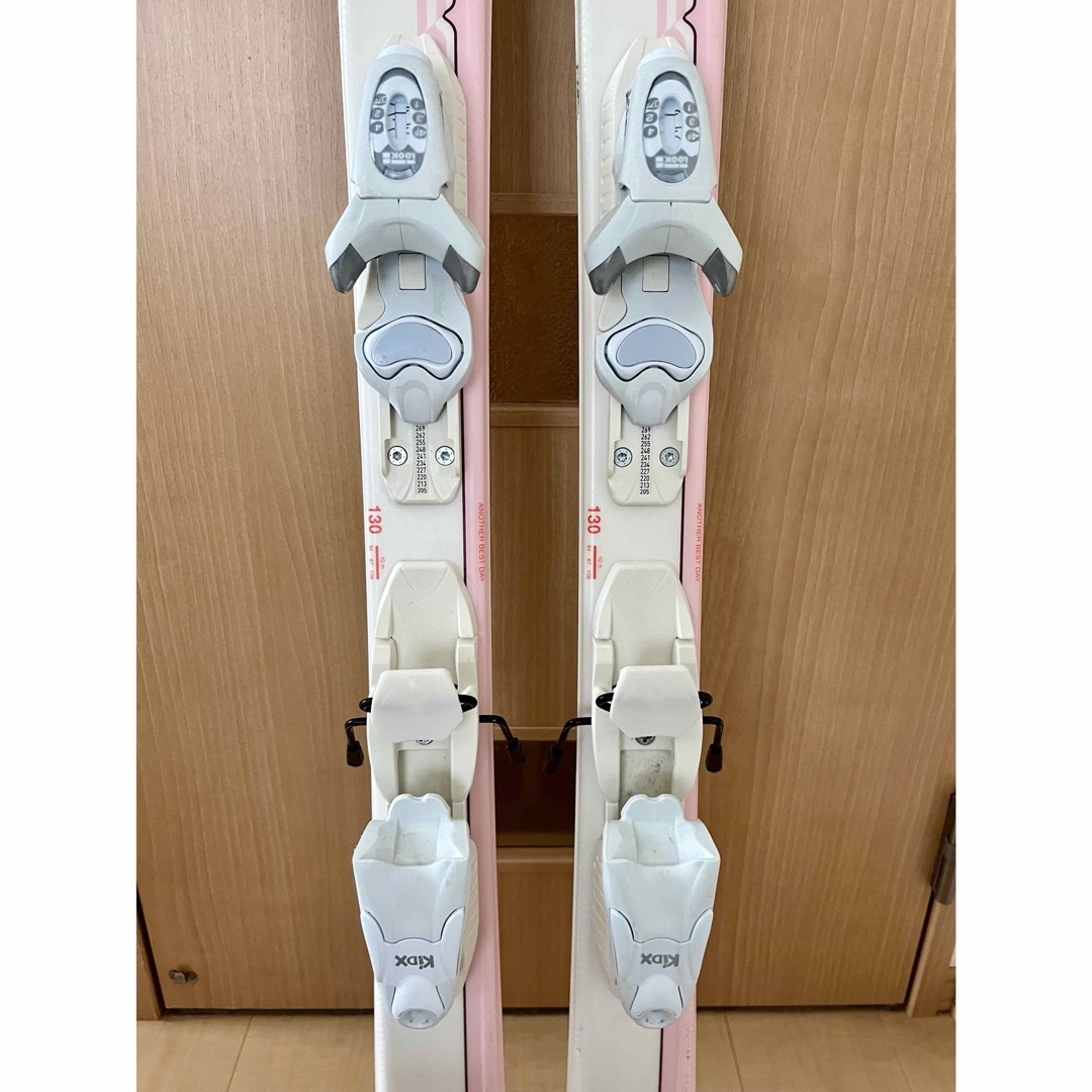 ROSSIGNOL(ロシニョール)のROSSIGNOL ロシニョール スキー 130 センチ スポーツ/アウトドアのスキー(板)の商品写真