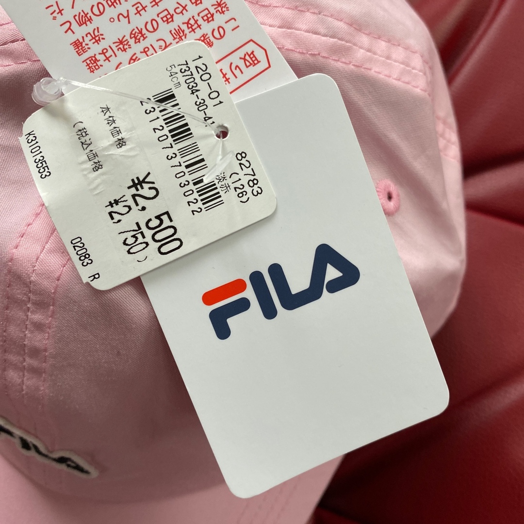 FILA(フィラ)の新品タグ付き　FILAフィラ CAP キッズ帽子　53〜55センチ キッズ/ベビー/マタニティのこども用ファッション小物(帽子)の商品写真