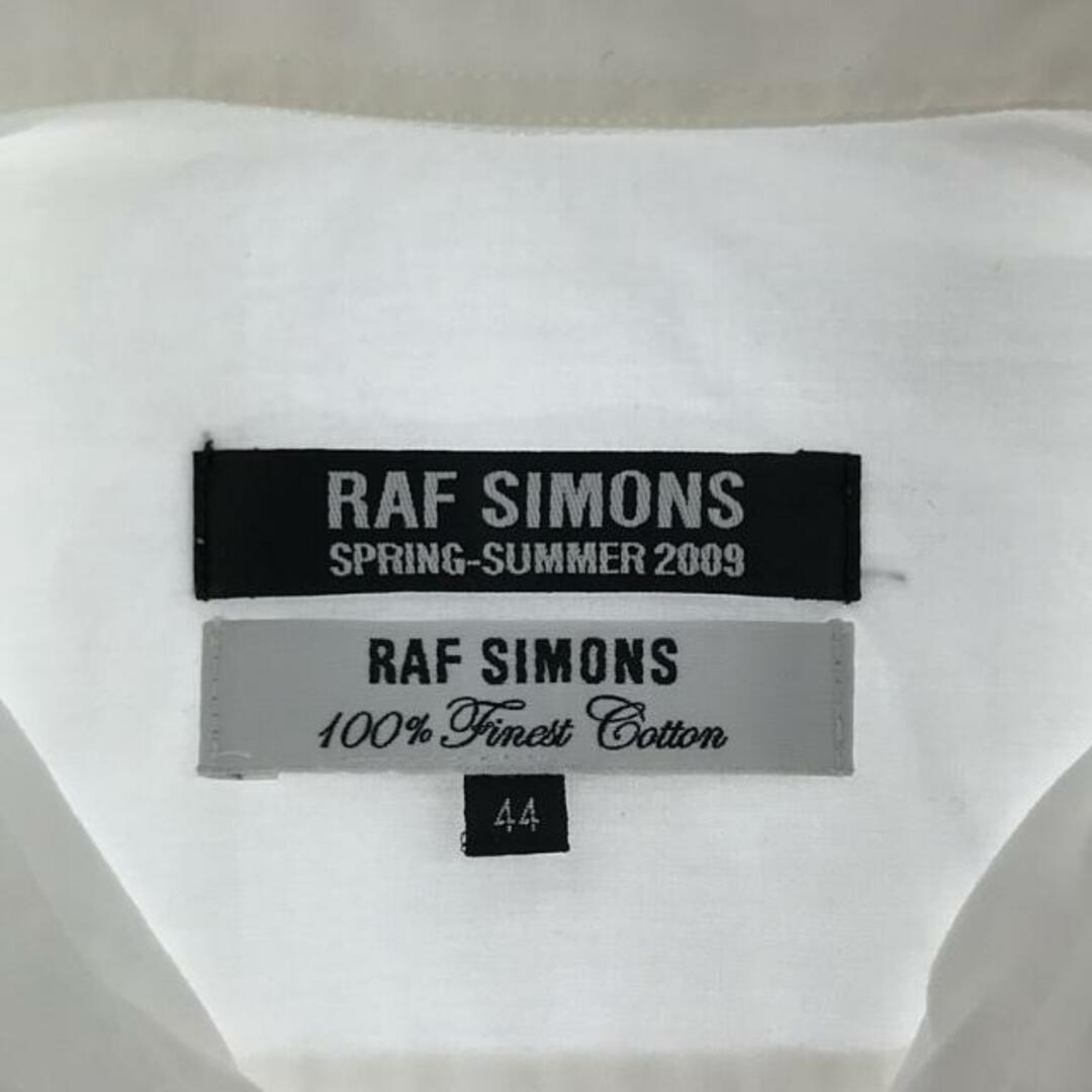 RAF SIMONS(ラフシモンズ)のRAF SIMONS / ラフシモンズ | R刺しゅう ボタンダウン 半袖シャツ | 44 | ホワイト | メンズ メンズのトップス(Tシャツ/カットソー(半袖/袖なし))の商品写真