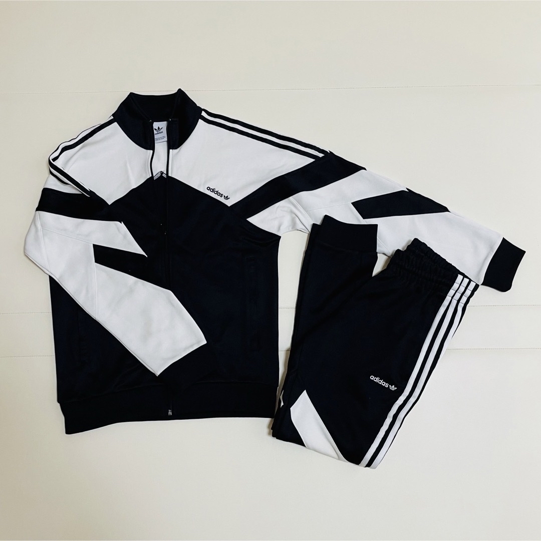 adidas(アディダス)のadidas ジャージ上下セット メンズのトップス(ジャージ)の商品写真