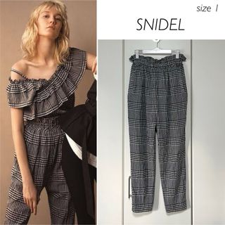 スナイデル(SNIDEL)の【美品】SNIDEL コットンシャーリングパンツ(カジュアルパンツ)