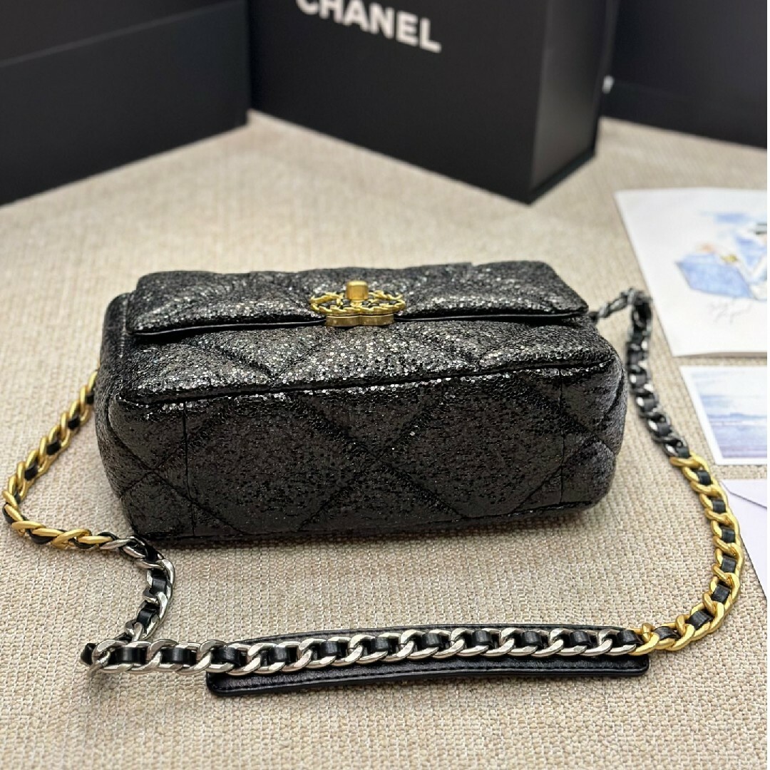 CHANEL - 早い者勝ち♬ CHANEL シャネル チェーンバッグの通販 by