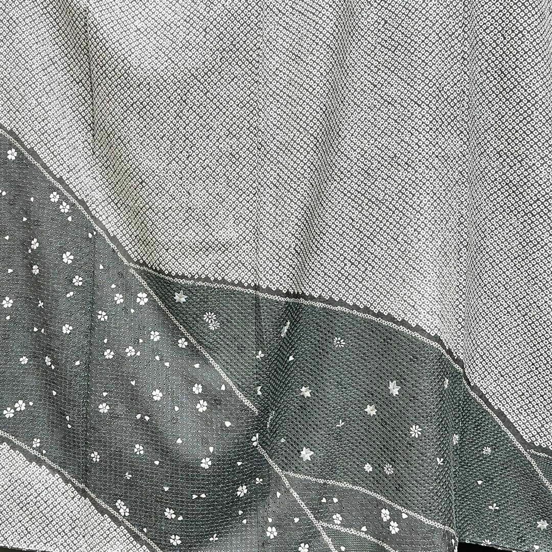 スワトウ刺繍　総絞り　刺繍の花の付け下げ　着物　104w レディースの水着/浴衣(着物)の商品写真