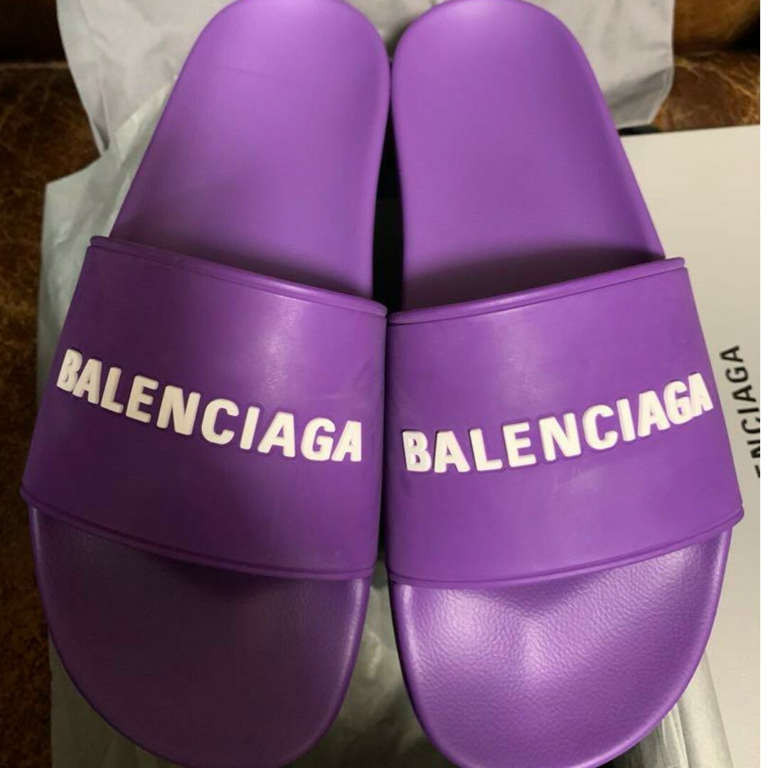 Balenciaga(バレンシアガ)のBalenciaga logo-print rubber sliders 43 メンズの靴/シューズ(サンダル)の商品写真