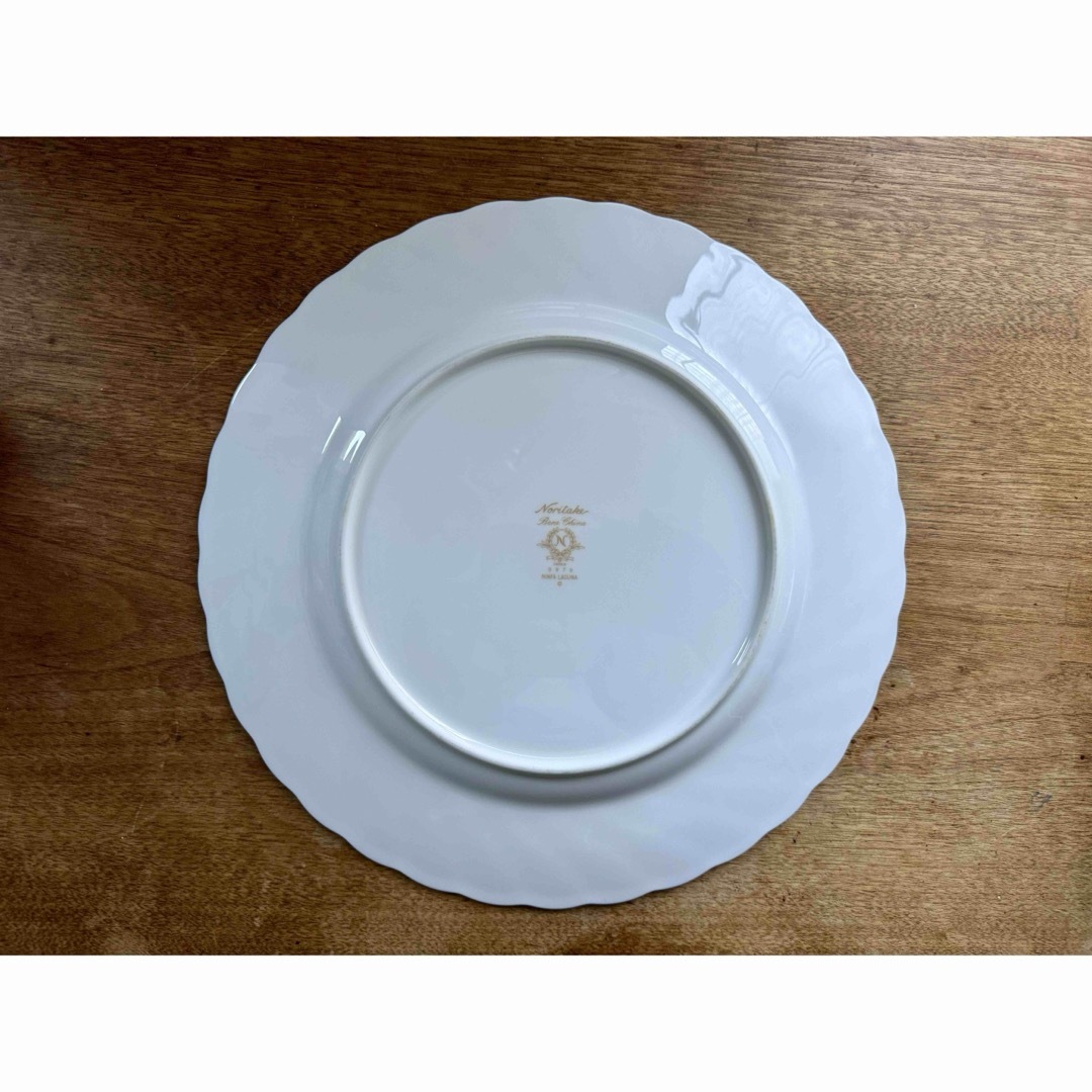 Noritake(ノリタケ)のNORITAKE Bone China 洋食器　4枚 インテリア/住まい/日用品のキッチン/食器(食器)の商品写真