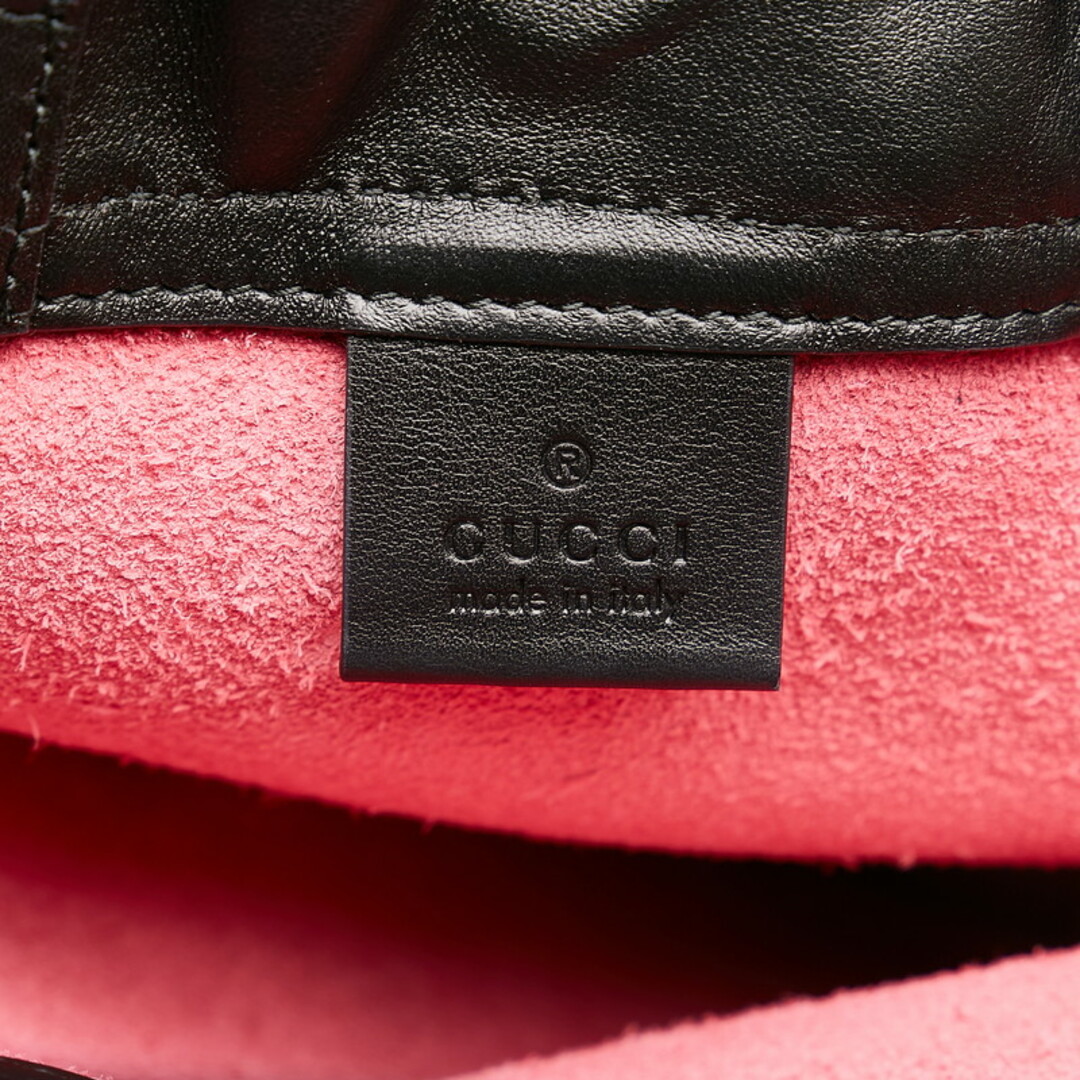 GUCCI - 美品 グッチ ドローストリング リュック ナップサック GUCCI - 美品 グッチ ドローストリング リュック ナップサック