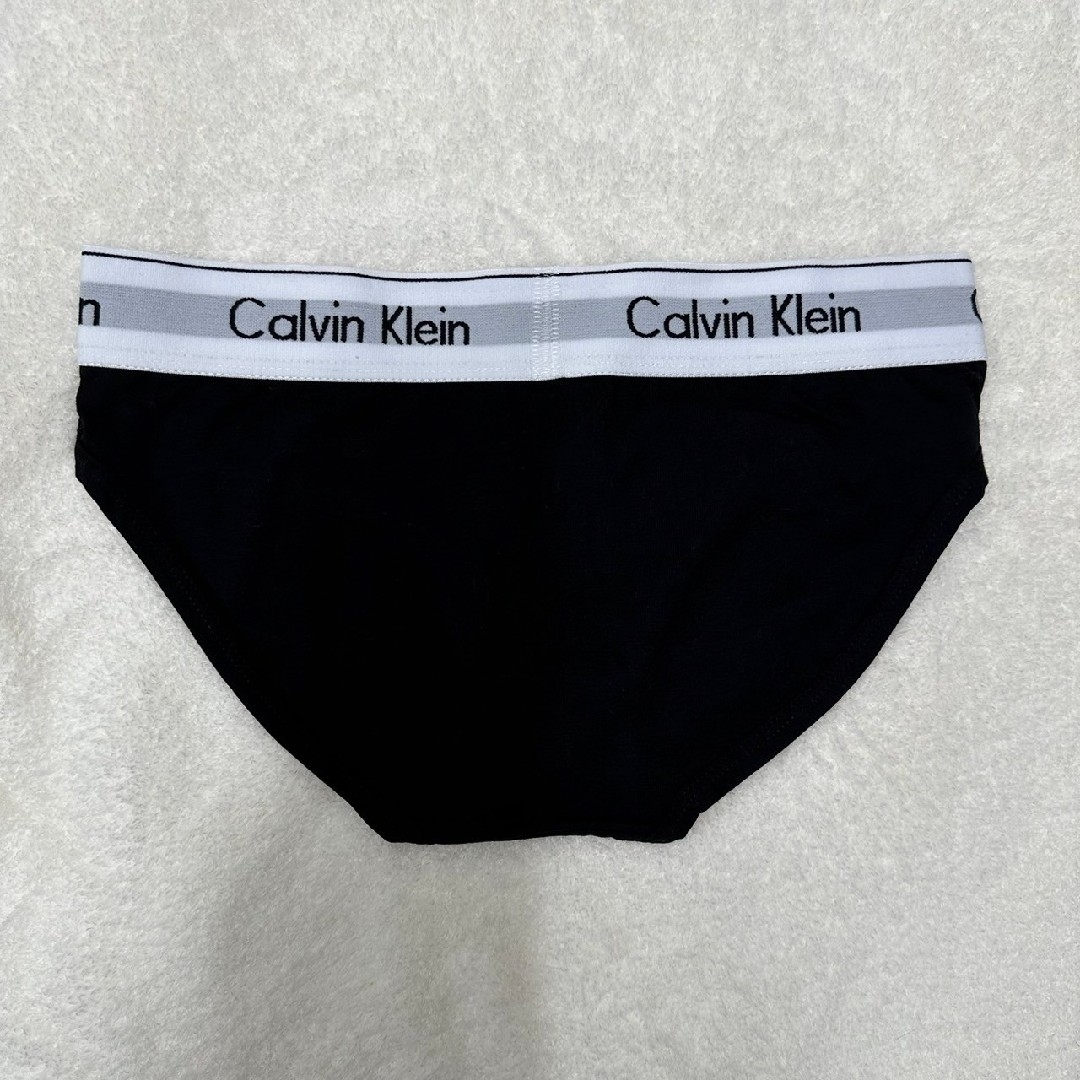 Calvin Klein(カルバンクライン)の新品未使用♡　Mサイズカルバンクライン　レディース　タンクトップショーツセット レディースの下着/アンダーウェア(ブラ&ショーツセット)の商品写真