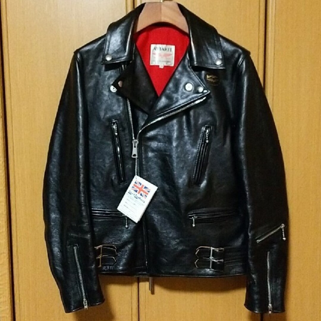 ルイスレザー lewis leathers ライトニング ベジカウ 38 メンズのジャケット/アウター(ライダースジャケット)の商品写真