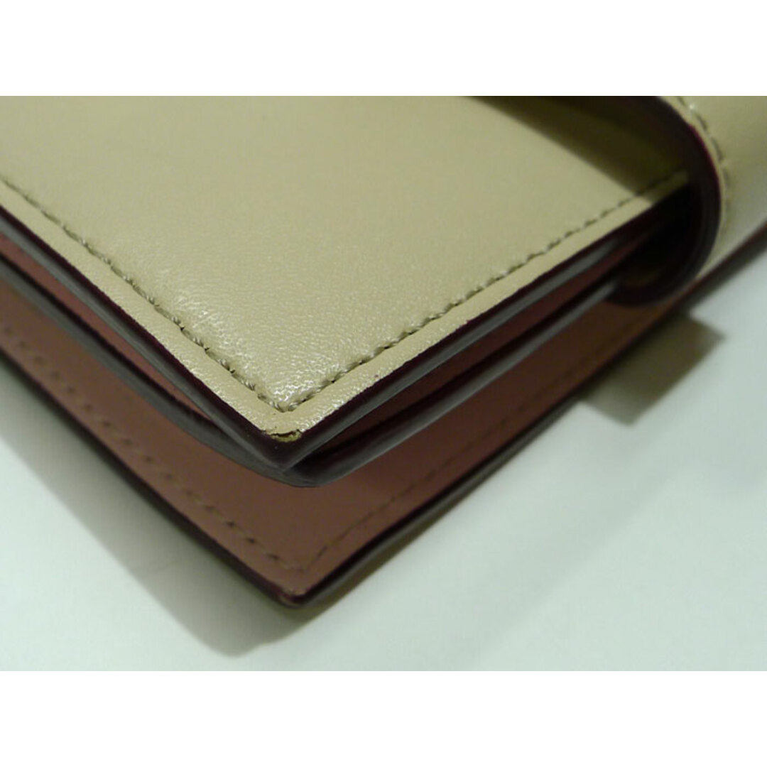 FENDI(フェンディ)のFENDI 二つ折り財布 スタッズ コンパクト ウォレット レザー ベージュ レディースのファッション小物(財布)の商品写真