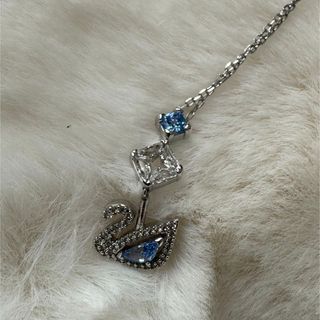 スワロフスキー(SWAROVSKI)のスワロフスキー　ストーン付きネックレス　ディオール(ネックレス)