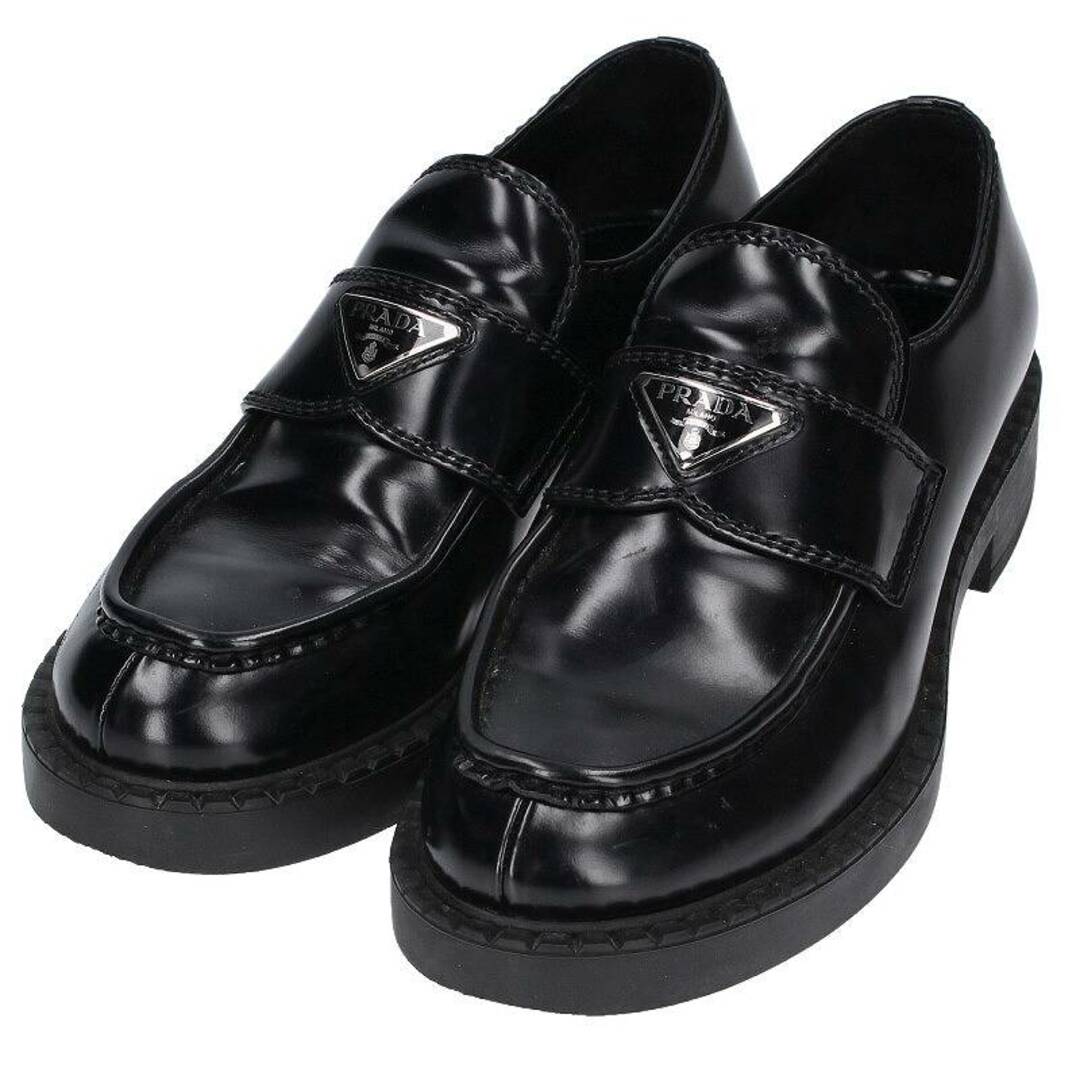 PRADA - プラダ 2DE127 三角プレート付きレザーローファー メンズ 5.5