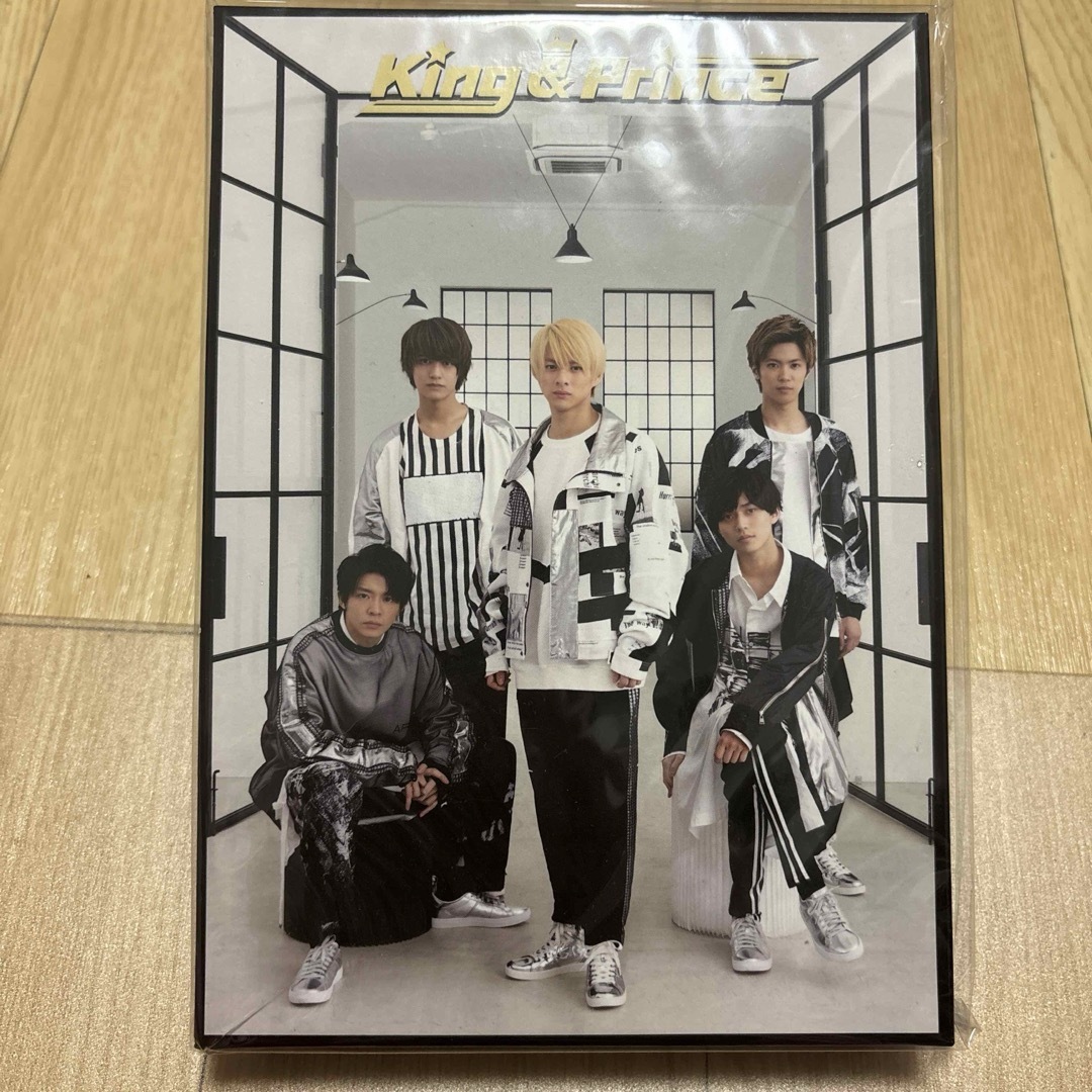 King & Prince(キングアンドプリンス)のKing & Prince 初回限定盤A Blu-ray エンタメ/ホビーのCD(ポップス/ロック(邦楽))の商品写真