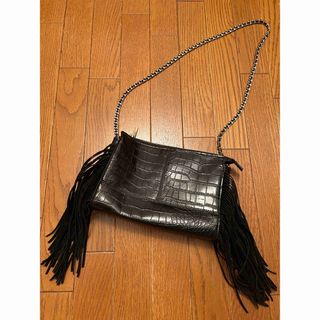 ザラ(ZARA)の【ZARA】フリンジ付き 黒バッグ(ショルダーバッグ)