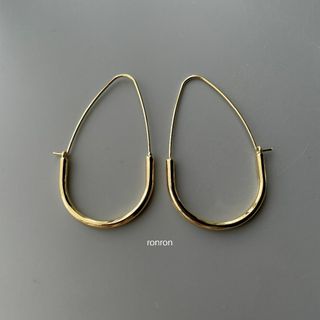 oval hoop pierce　トゥモローランド トゥデイフル ザラ　お好きに(ピアス)