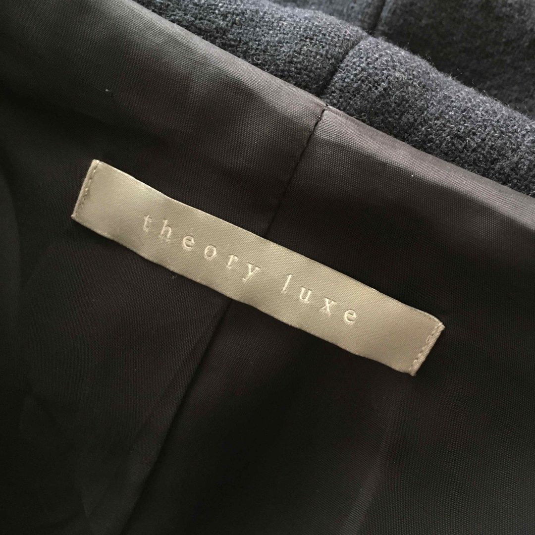 Theory luxe(セオリーリュクス)の【美品】theory luxe ウールコート フード ネイビー 日本製 Aライン レディースのジャケット/アウター(ロングコート)の商品写真