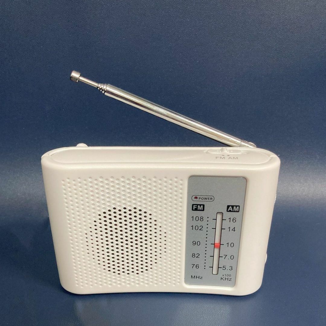 防災用　スピーカー付きワイドFM&AMラジオ　3個セット スマホ/家電/カメラのオーディオ機器(ラジオ)の商品写真