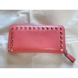 ヴァレンティノ(VALENTINO)の【美品】ヴァレンティノ　ロックスタッズ ジップウォレット(財布)