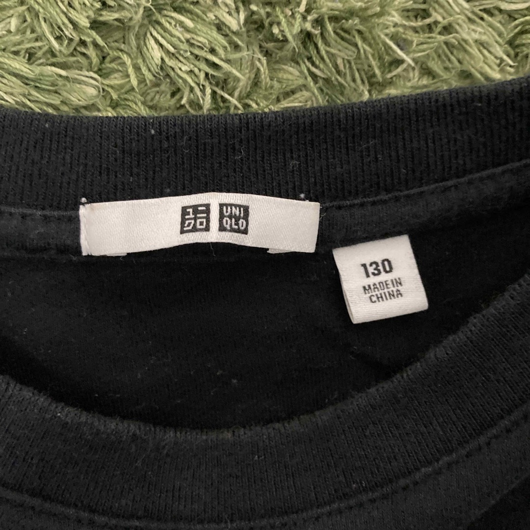 UNIQLO(ユニクロ)のUNIQLO インナー　130センチ　2枚セット　綿100% キッズ/ベビー/マタニティのキッズ服男の子用(90cm~)(Tシャツ/カットソー)の商品写真