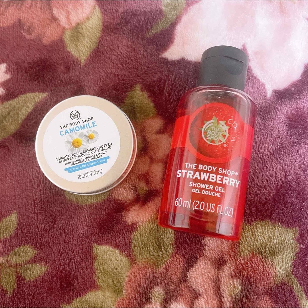 THE BODY SHOP(ザボディショップ)の【値下げ】【新品】THEBODYSHOPクレンジングバターシャワージェルセット コスメ/美容のスキンケア/基礎化粧品(その他)の商品写真