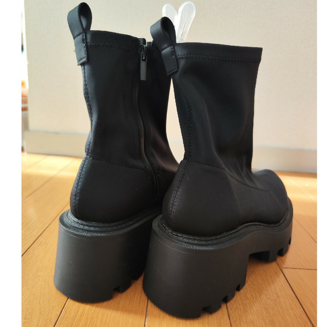 ZARA(ザラ)のZARA☆新品ブーツ レディースの靴/シューズ(ブーツ)の商品写真